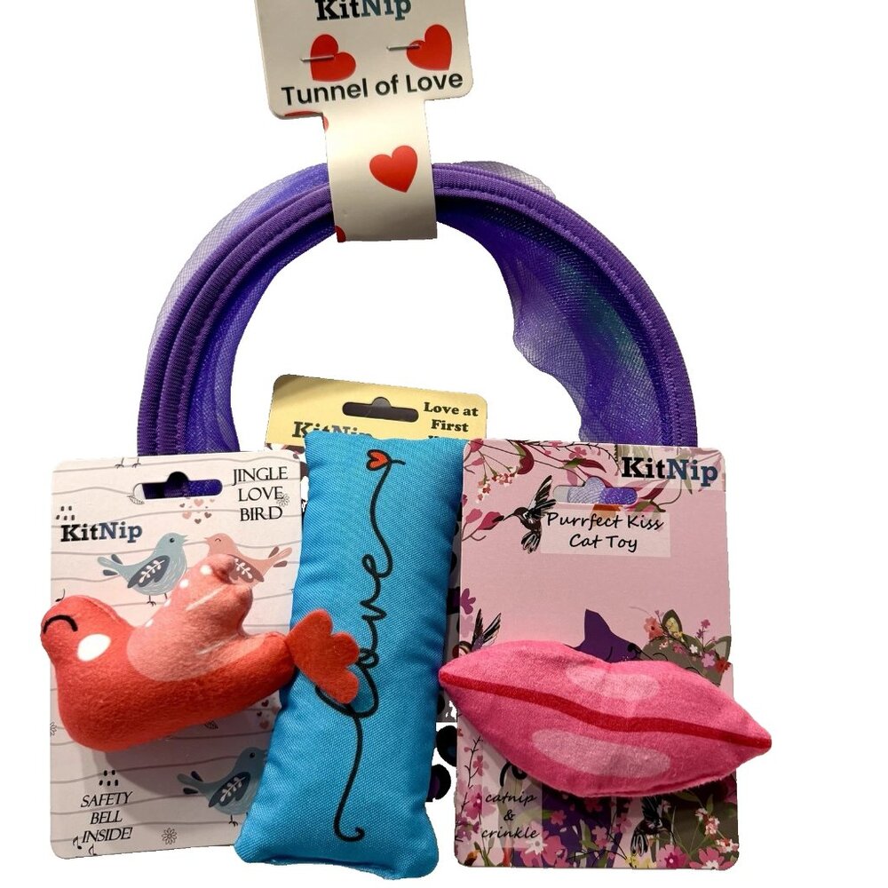 KitNip Kitty Cat LOVE Interactive Catnip Lips Plush Bird Lot of 4 Toys New